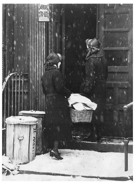 Salvationist women delivered food and provided care during the Great Depression