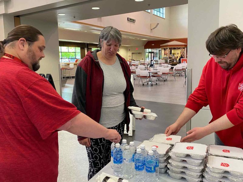 Salvation Army feeds hungry college students