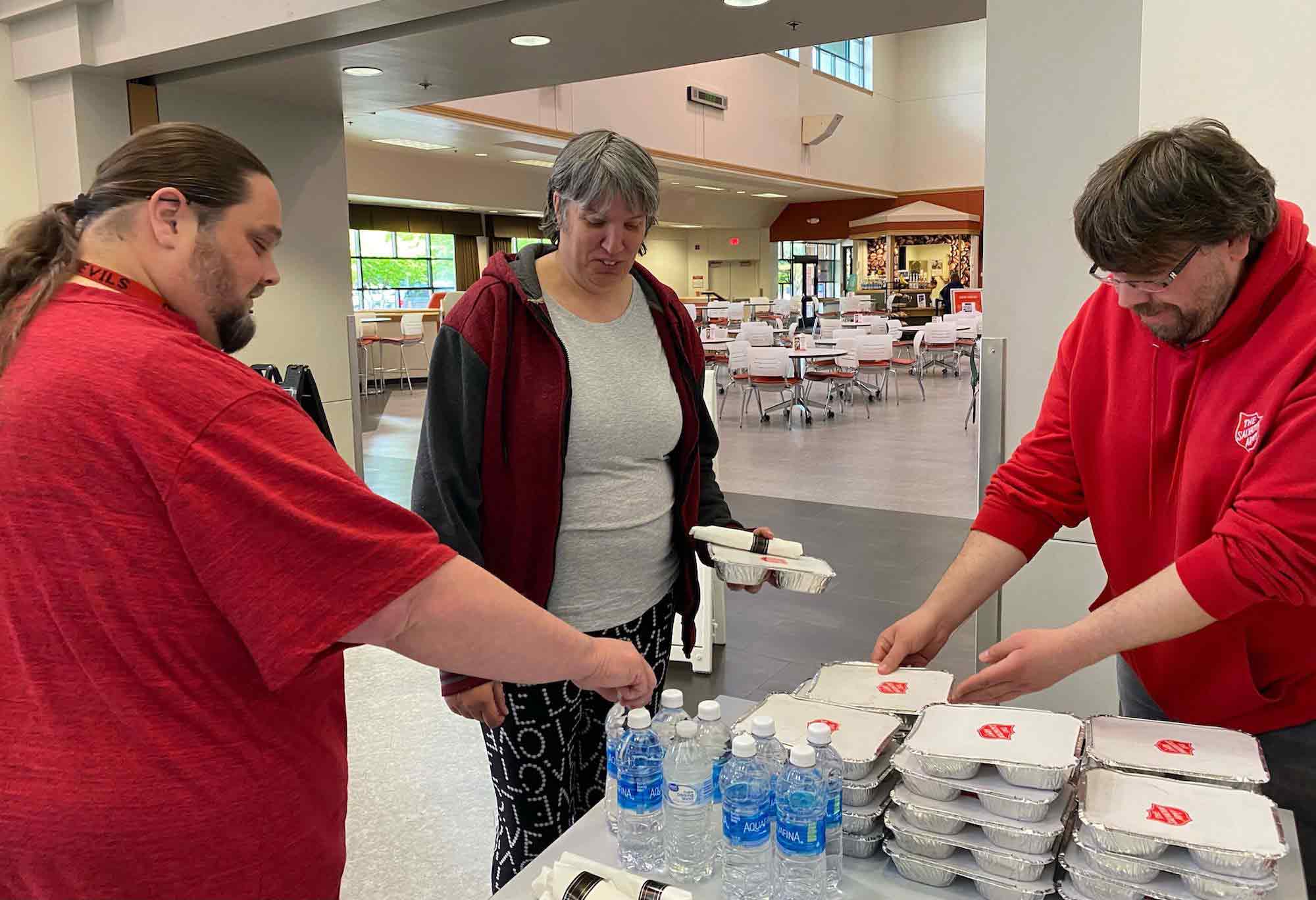 Salvation Army feeds hungry college students