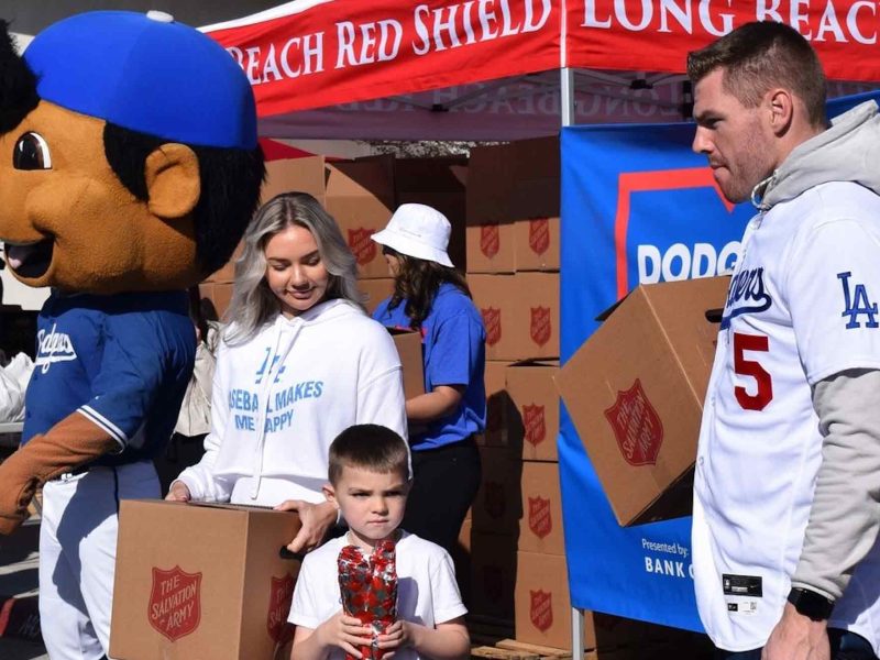 LA Dodgers first baseman Freddie Freeman helps out at The Salvation Army