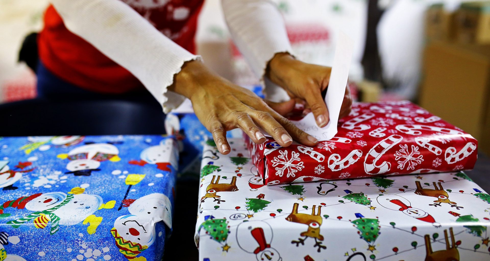 Golden Angel Tree brings holiday joy to seniors in Salt Lake City care homes