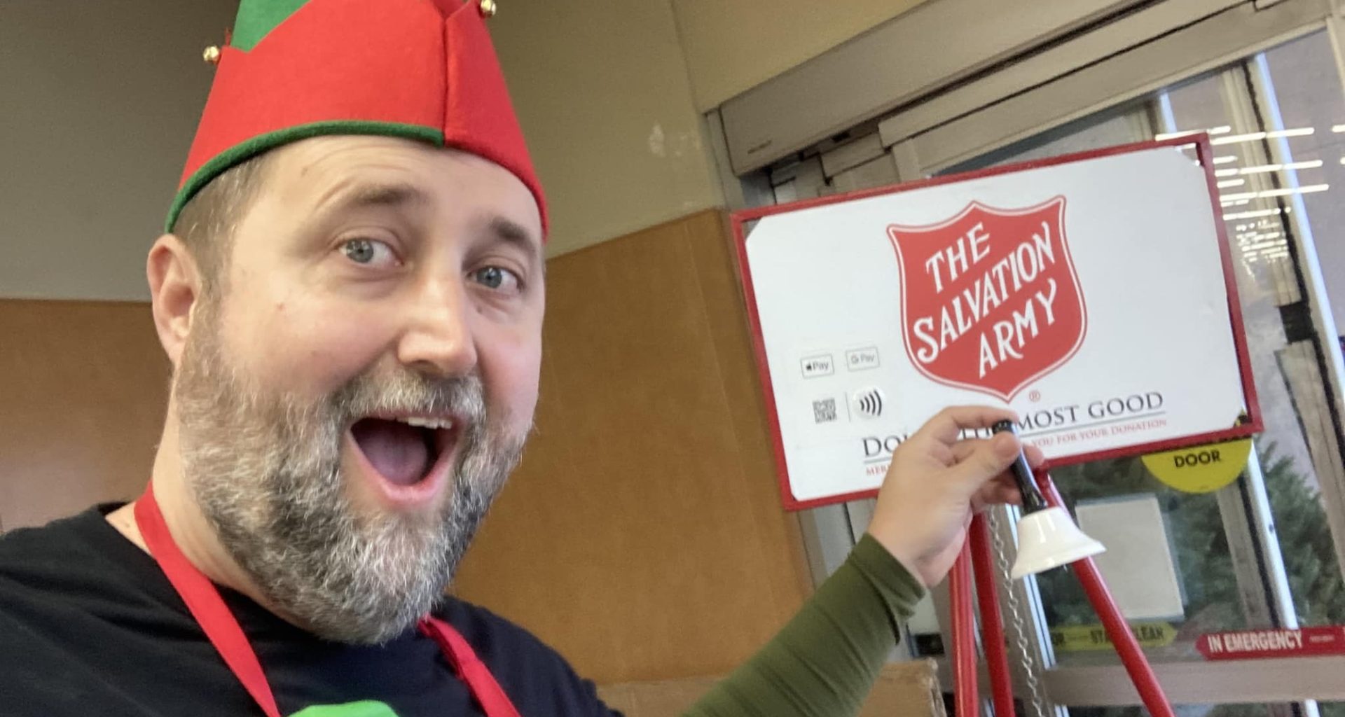 In Sacramento, one Salvation Army officer spreads joy as 'Mr. Christmas'