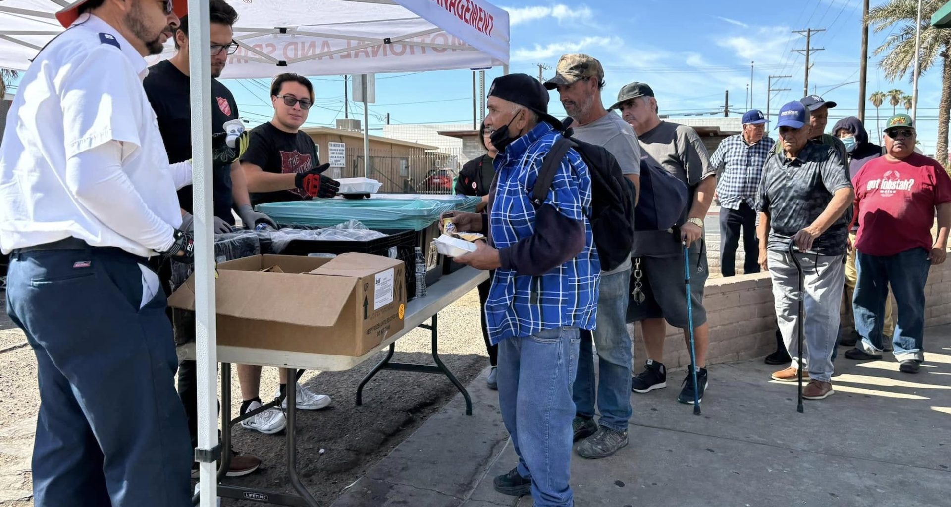 The Salvation Army delivers warm meals in border communities