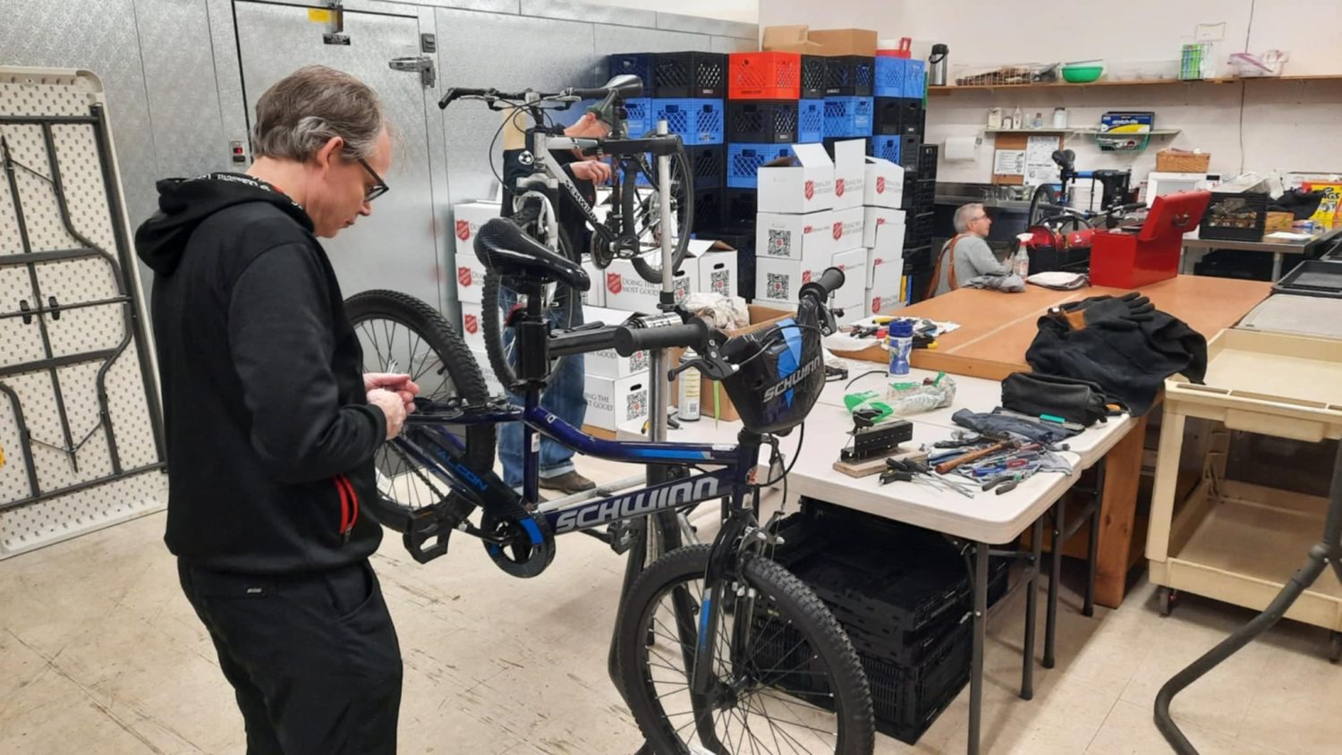 Volunteer bike repairman brings 'freedom' of free transportation to Anacortes