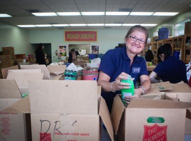 10 items to include in a blessing bag for your neighbors in need
