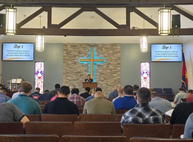 Retreats lead recovery program participants through 12 Steps in 3 days