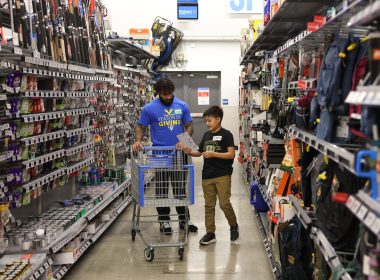Rams and Salvation Army team up for a Christmas shopping spree to remember
