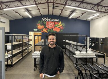 Influencer ‘DadSocial’ turns attention into impact for a Grants Pass food pantry