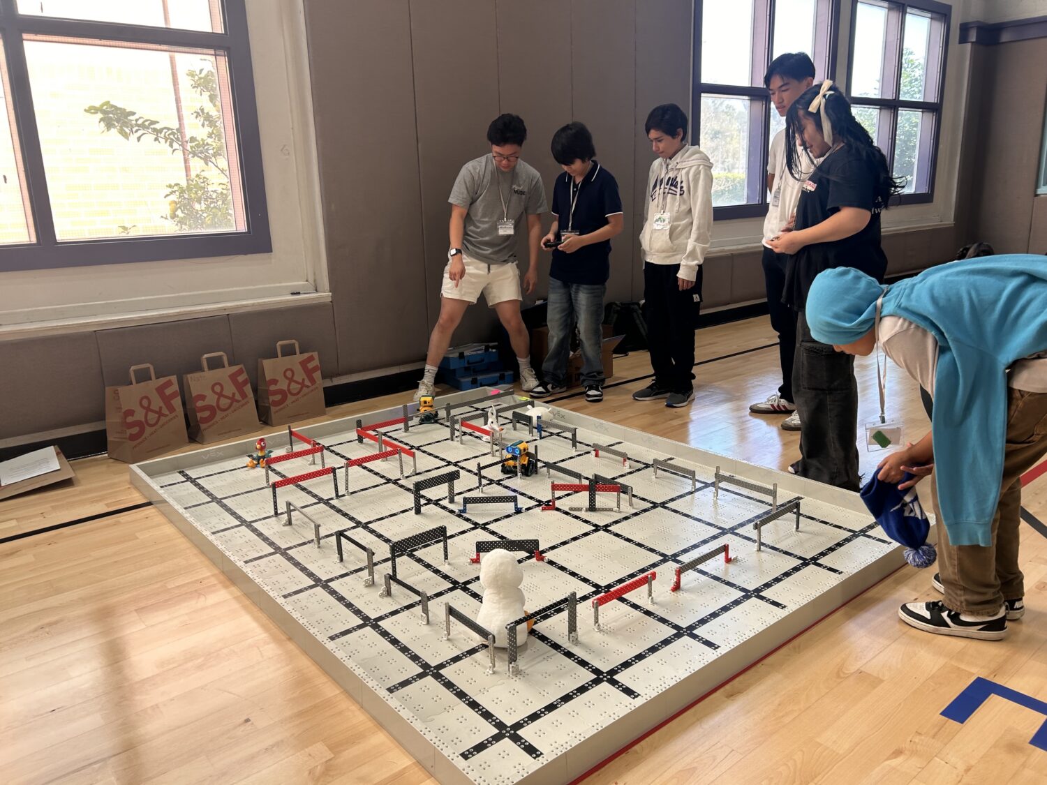 STEAM camp connects kids to learning and community in Hollywood
