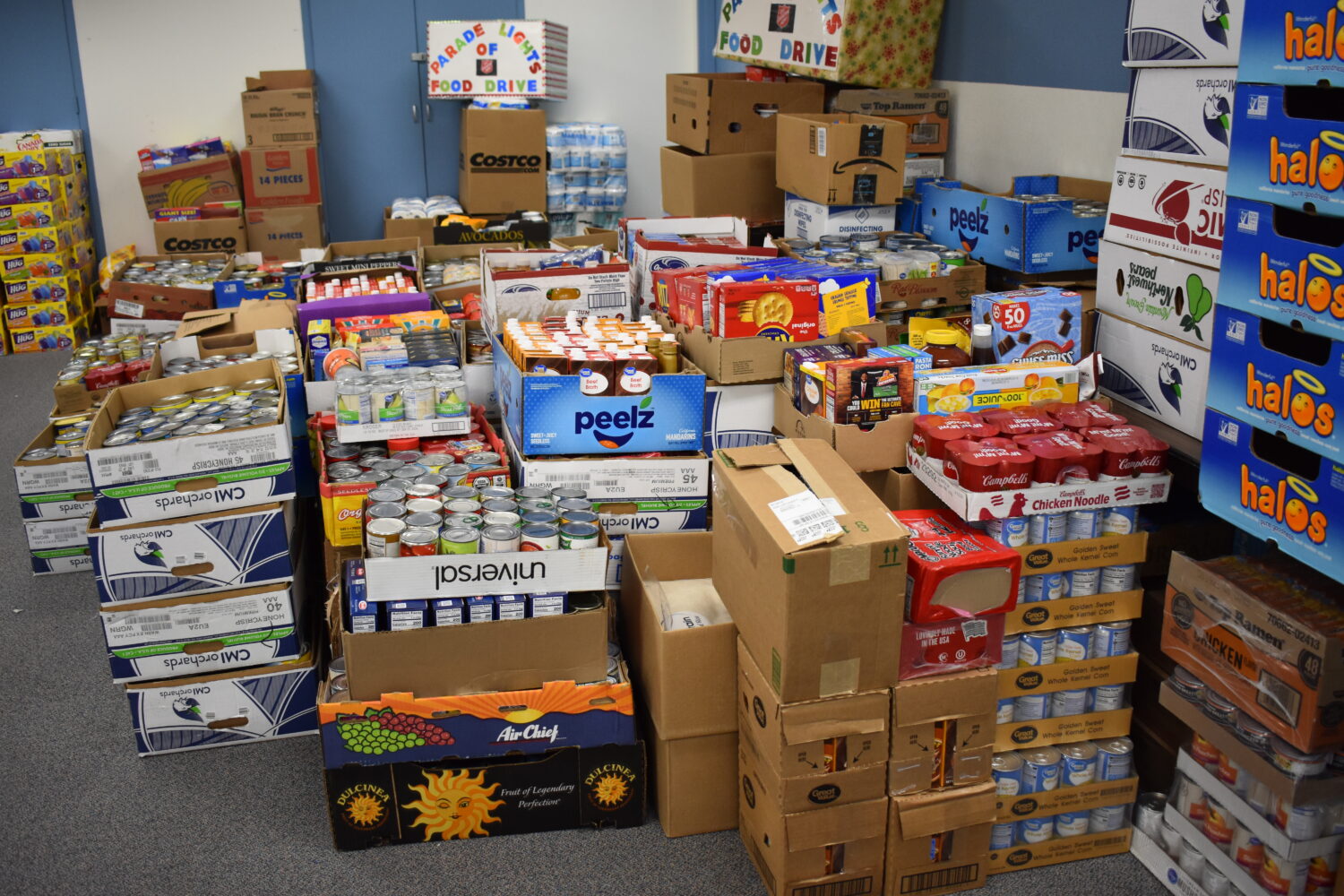 ‘Determined’ volunteer brings in tons of food for Mesquite food pantry