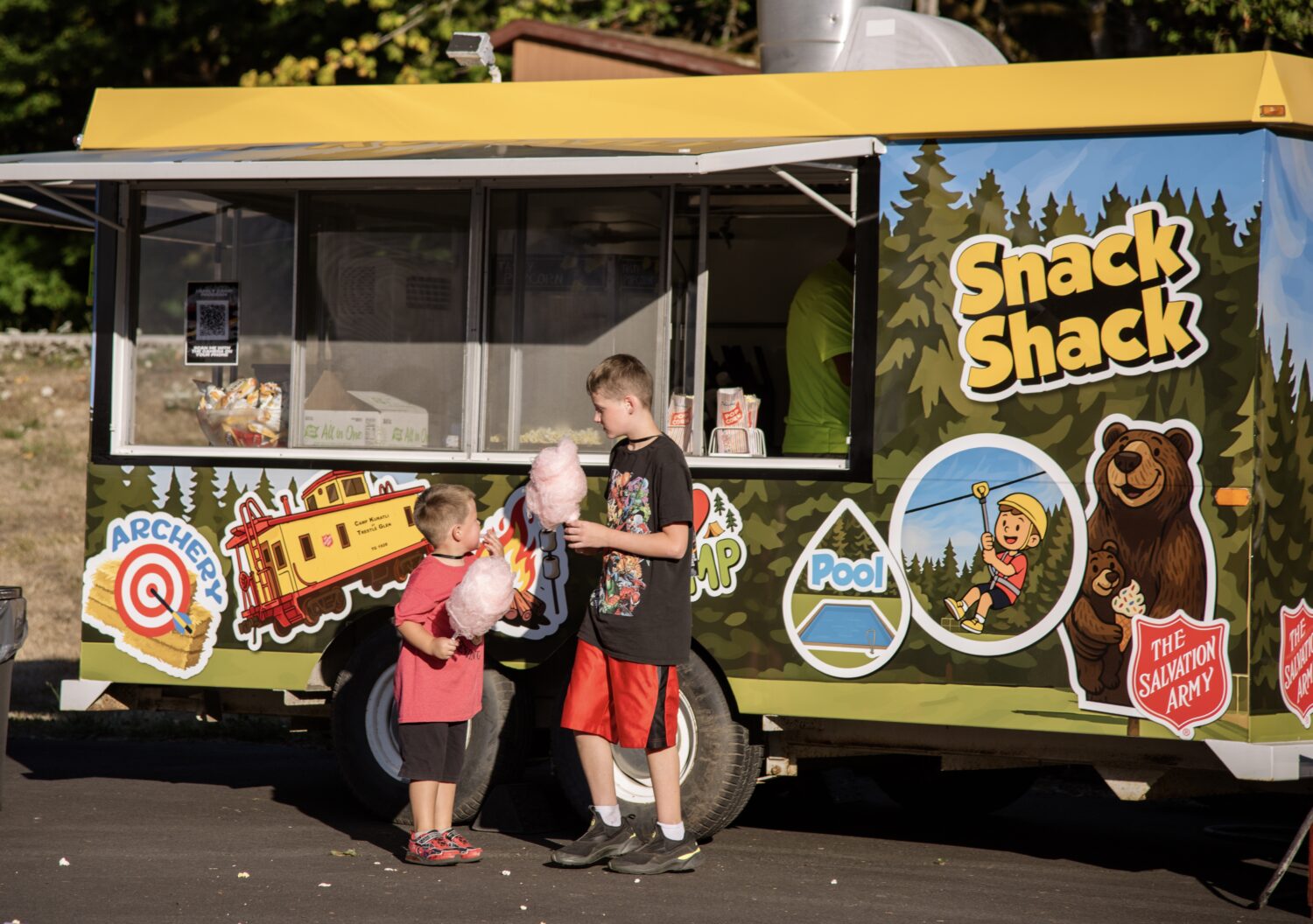 Salvation Army ice cream truck sparks joyful engagement 